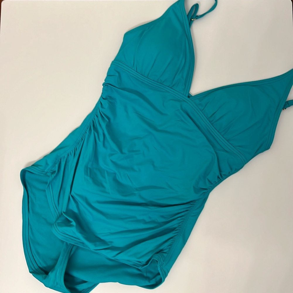 Tommy Bahama Size 6 Swimsuit, Tommy Bahama One Piece Ruched Turquoise